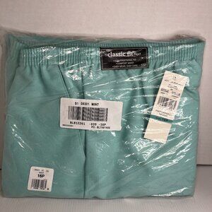 Alfred Dunner Women's Classic Fit Pants Mint Green Size 16P New With Tag Sealed